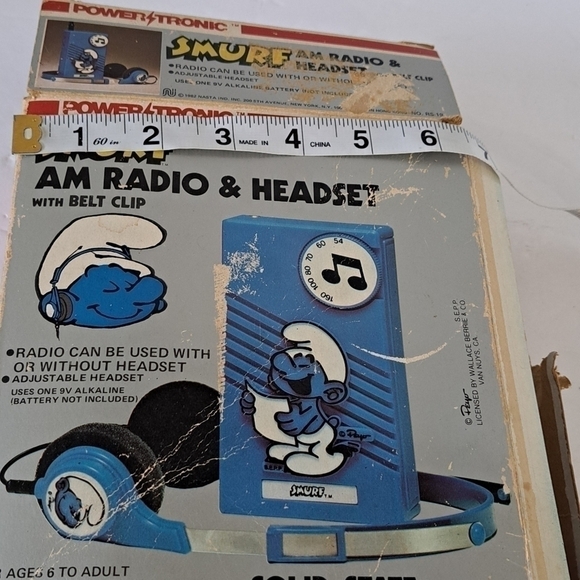 Vintage 80's Smurf AM Radio and Headset with Belt Clip Untested - Picture 14 of 15